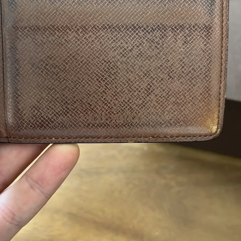 Louis Vuitton Men’s Wallet - Picture 11 of 11